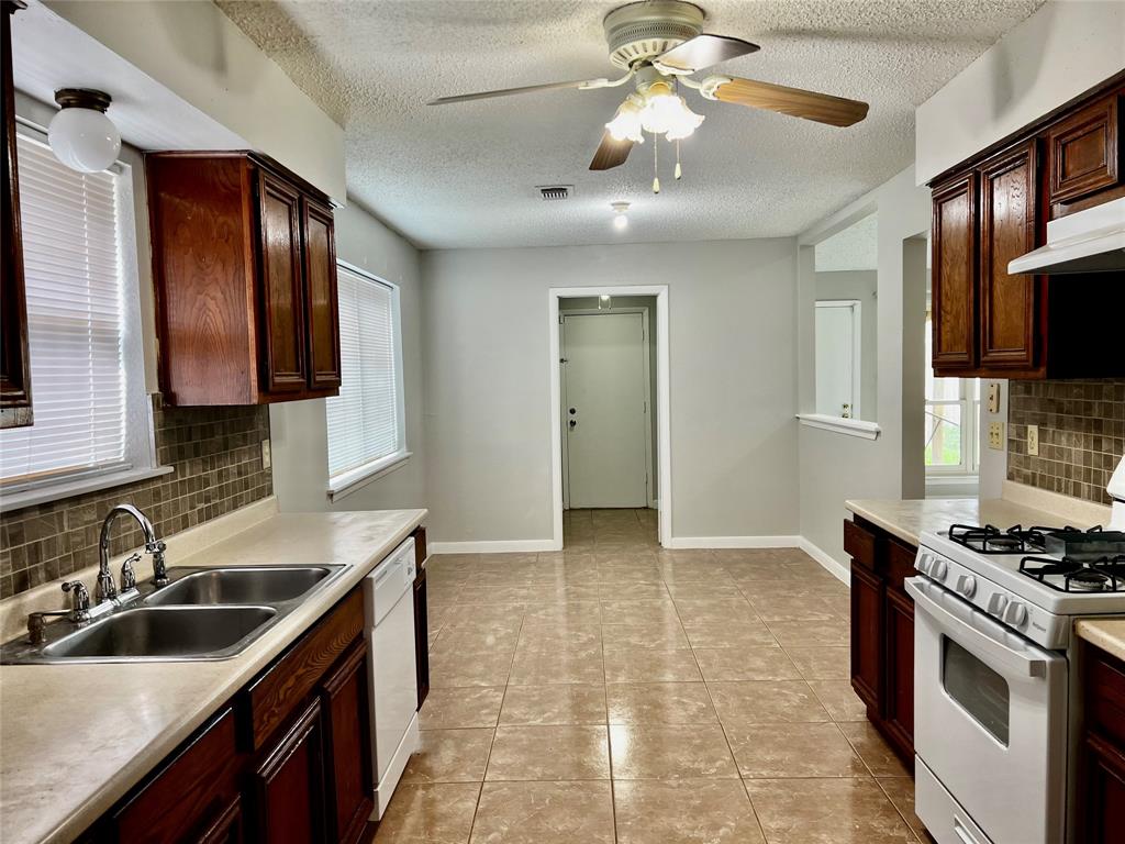 12014 Plumbrook Drive
