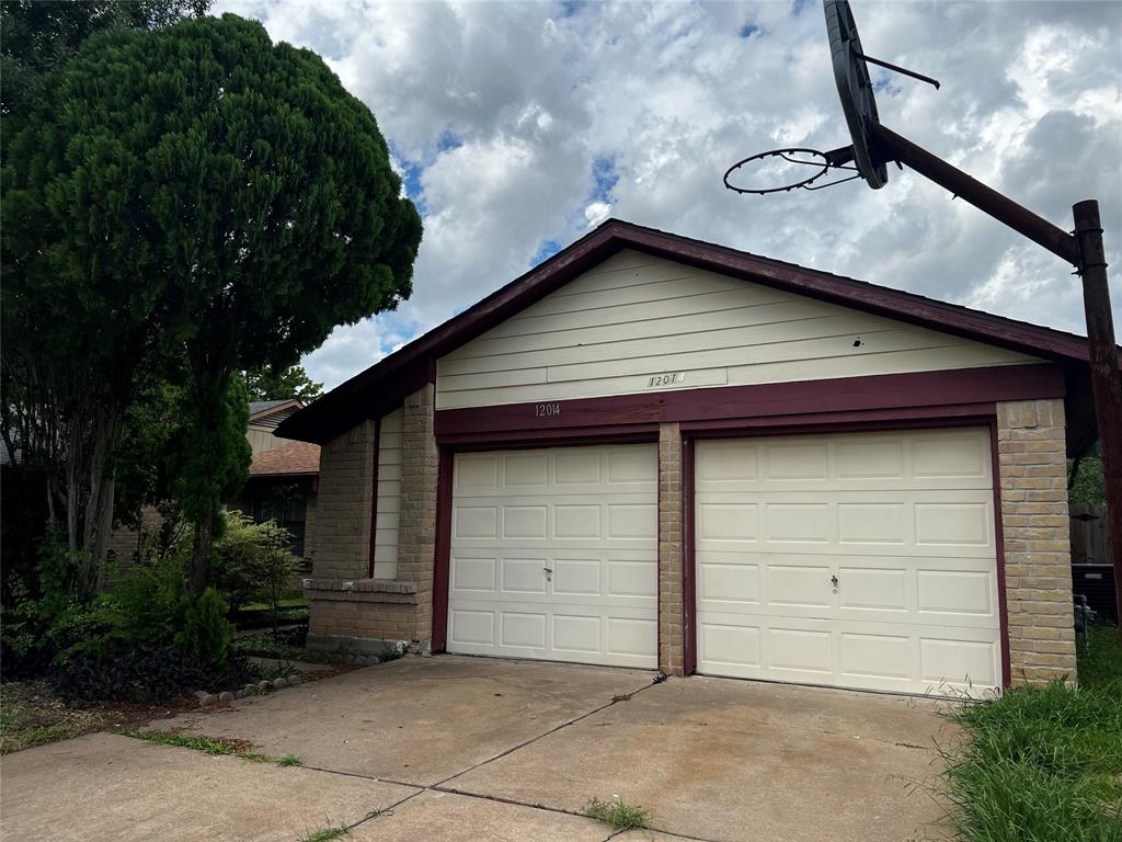 12014 Plumbrook Drive