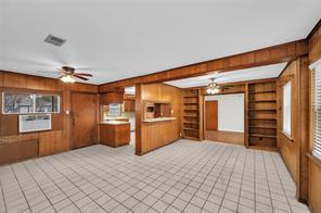 10010 Whiteside, Houston, TX, 77080