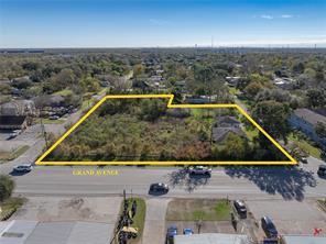 843 Grand, Bacliff, TX, 77518