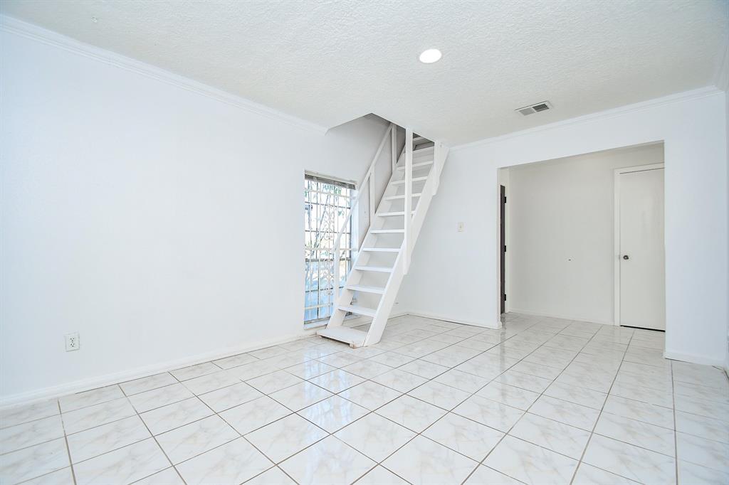 Photo #7: 48579905 Listing 