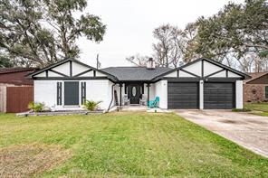 310 Hackberry, Highlands, TX, 77562