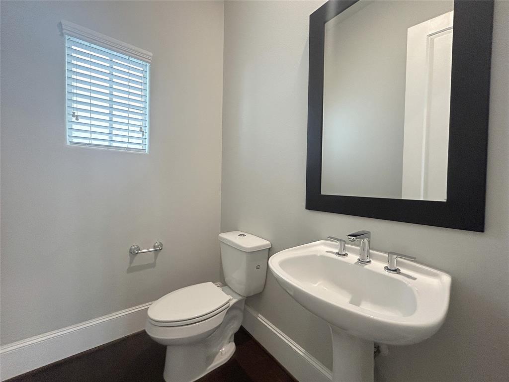 Photo #12: 81116359 Listing 