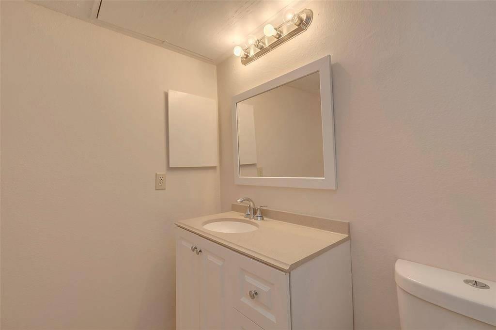 Photo #11: 907019 Listing 