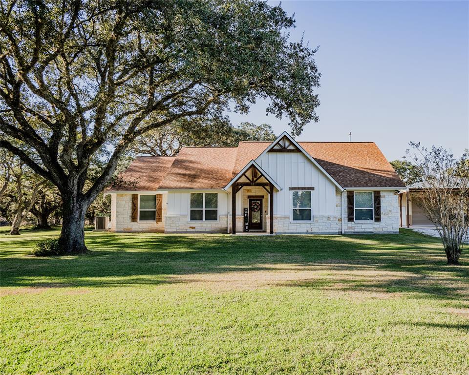 Nestled on 1.88 acres within VVISD, this 2020 Tilson-built Angelina home showcases a modern farmhouse design. The 4 bedroom split floorplan offers space for everyone. The living room is a centerpiece with cathedral ceilings & large picture windows framing the serene backyard. 9' ceilings in the rest of the home enhance the open & airy ambiance. The kitchen is a chef’s dream, complete with an island, stainless steel appliances, granite countertops, tile backsplash, & pantry. Spacious primary has an en-suite bath with a beautiful oversized shower, double sinks, & 2 closets. The back porch is where you’ll find tranquil views of the pond & its fountain. Equally impressive is the 25’x35’ metal barn with 3 roll-up doors, 10' ceilings, 25' overhang, & 100amp service. Energy-efficient upgrades (insulated interior walls, smart switches & lights, & security cameras) make this home smart & practical. Space, style, & high-quality features- this property allows for a life of freedom & comfort!