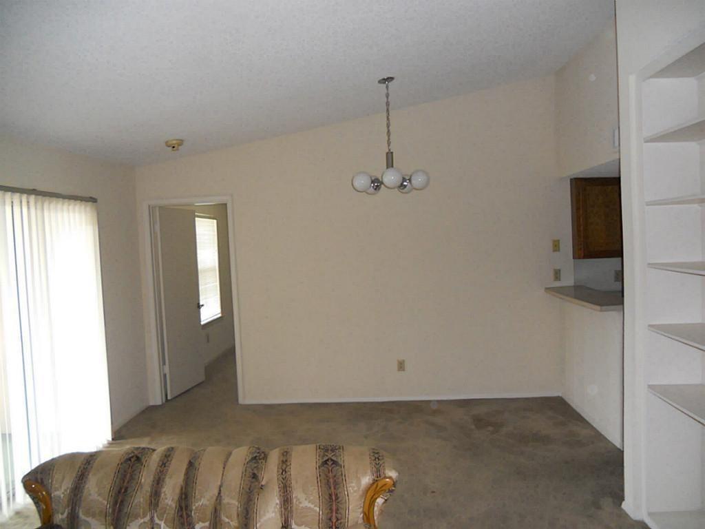 Photo #5: 16565646 Listing 