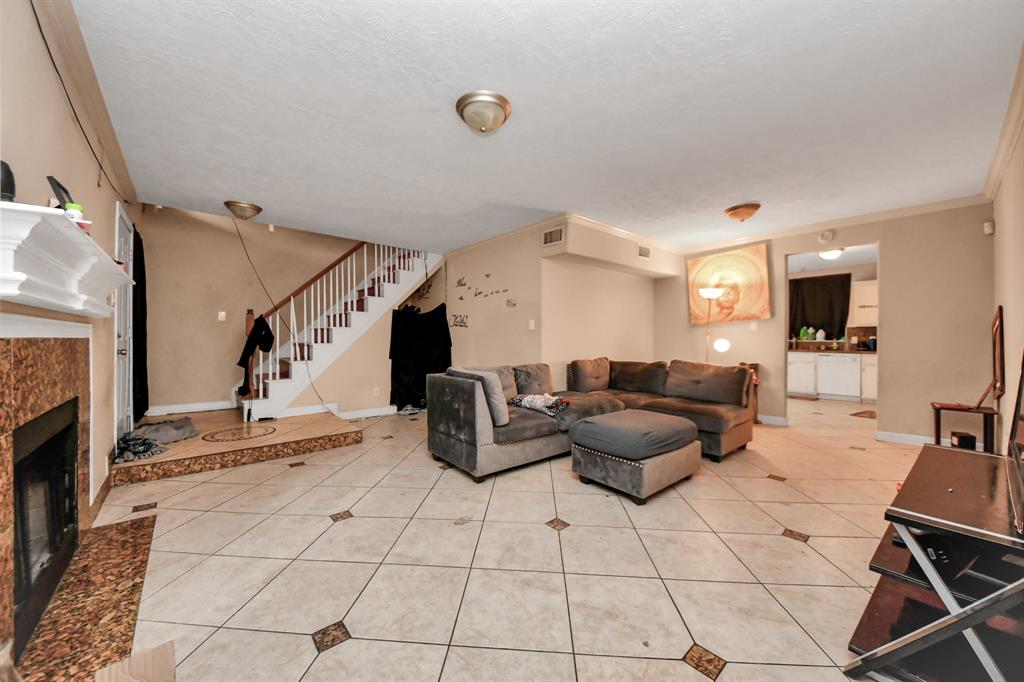 Photo #6: 59382700 Listing 