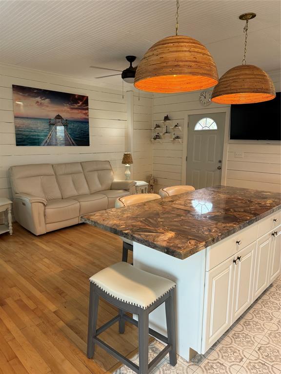 3320 7 1/2 Mile Rd, Galveston Photo