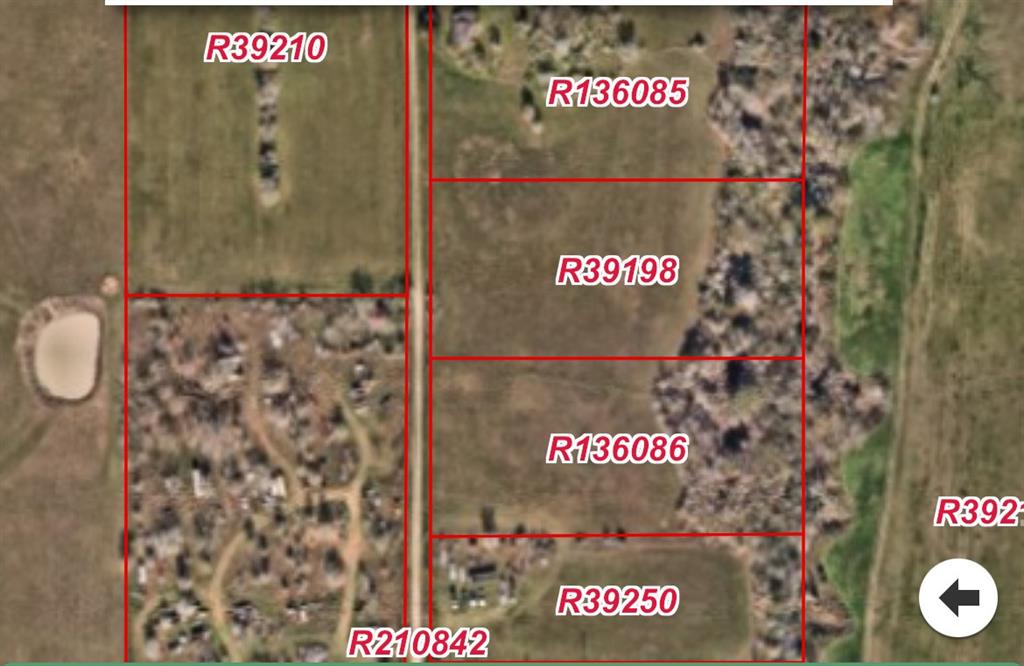 Tract 2 | 2.52 ACRES in Wallis,TX with easy access to major highways - HWY36, I59S. No restrictions. Horses
allowed. Located 10-20 minutes from Fulshear, Brookshire, Rosenberg, Needville, Simonton & Beasley. Buyer to purchase new survey if needed. Second tract for sale as well for a total of 5.04 acres. MLS#36914830