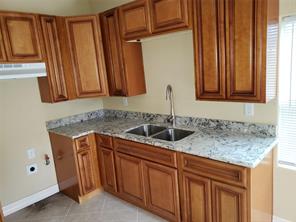 319 Johnson, Pasadena, TX, 77506