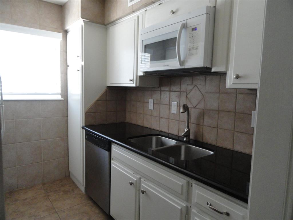 Photo #11: 44900861 Listing 