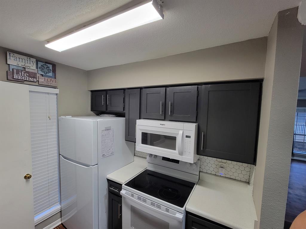 Photo #7: 4049056 Listing 