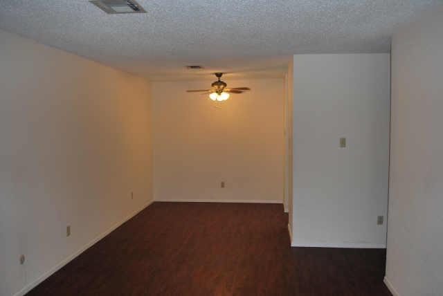 Photo #5: 87767967 Listing 