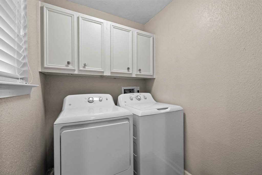 Photo #8: 54507819 Listing 