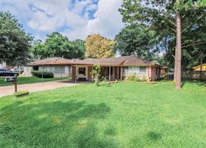 1033 Booth, Alvin, TX, 77511