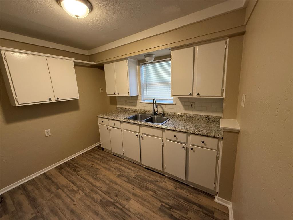 11022 Sunturf Lane