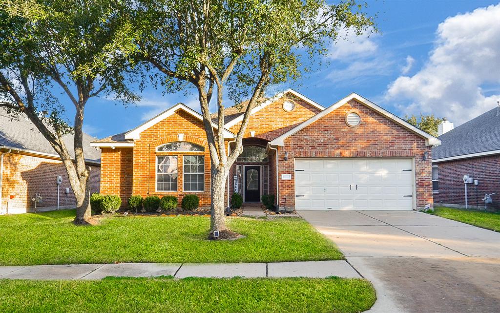 Welcome home to this beautifully remodeled 1.5 story home in the desirable community of Fairfield.This home is located on a no through traffic cul de sac street within walking distance to Salyards middle school, one of several community pools,splash pad,parks,trails, soccer fields and basketball courts.Interior updates include wood tile flooring on first floor and LVP on stairs and in game room, fully remodeled kitchen with quartz countertops, painted cabinets,under cabinet lighting and new stainless appliances . Primary bathroom remodeled with new cabinets, mirrors,frameless shower, light fixtures,flooring and bathtub surround. Secondary bathroom with new cabinets and fixtures,tile and new stylish light fixture. Recent interior paint, new light fixtures, charming utility room tile and even a freshly painted epoxy garage floor. Roof 2018,AC 2023,Fence mostly 2024. Cyfair schools, Fairfield amenities and close to area shopping and quick access to 290/99.