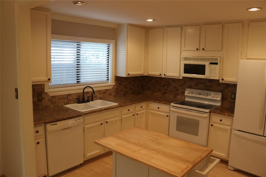 Photo #6: 75424460 Listing 