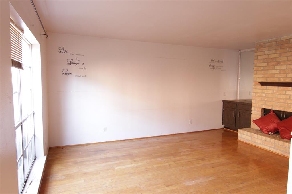 Photo #4: 47678399 Listing 