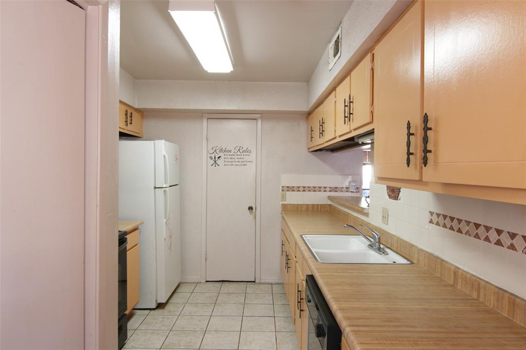 Photo #9: 47678399 Listing 