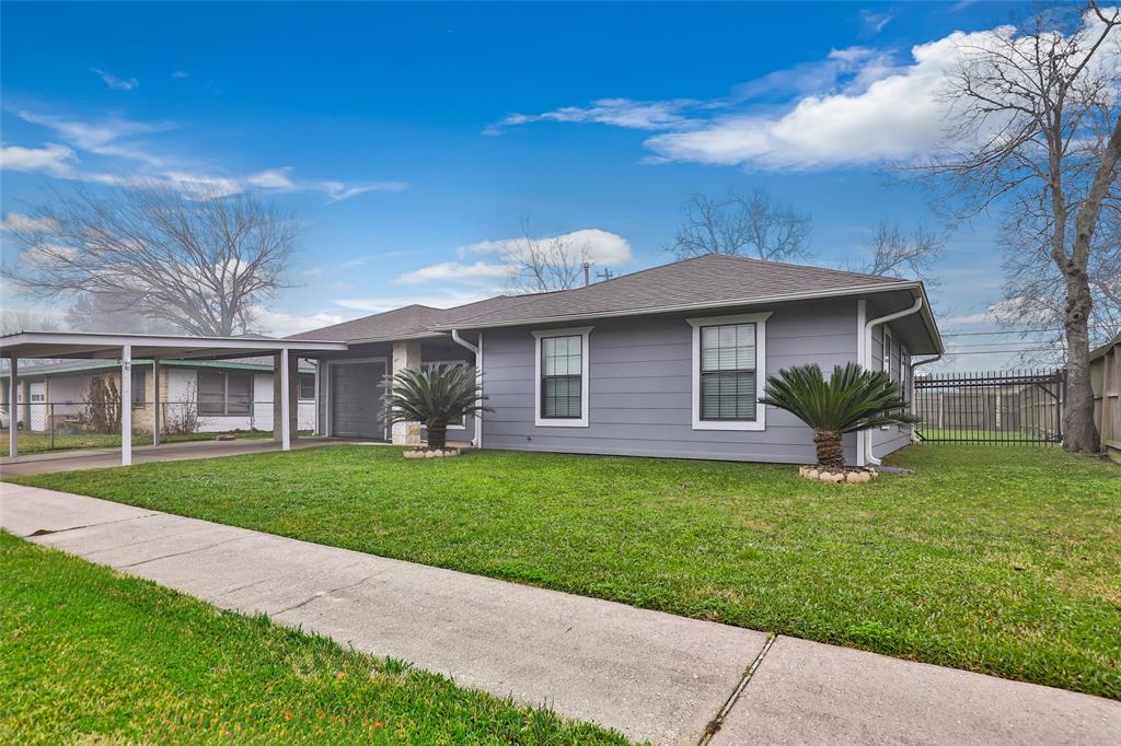 1704 Mississippi St