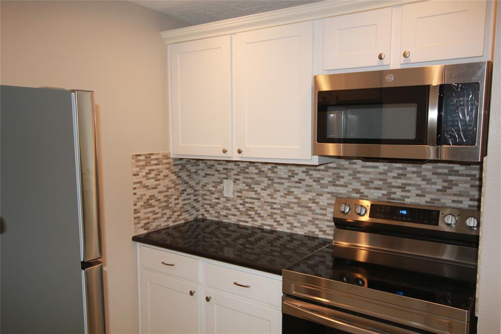 Photo #3: 21450784 Listing 