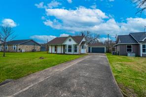 7129 Beechwood, Angleton, TX, 77515