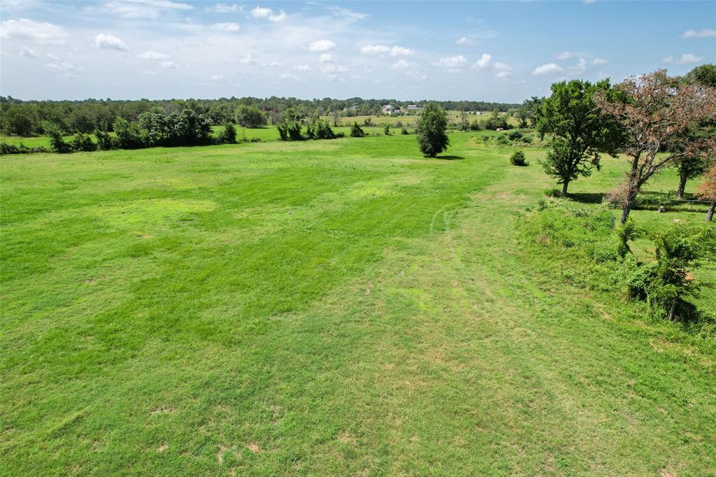 Unrestricted! Mixed-use residential and/or commercial 6 acres. Located in fast growing area of Bedias, in the beautiful Grimes County. Public Water, MidSouth Power & Fiber Optics available. This versatile piece of land offers endless possibilities. Dreamt of having your home and business all in one location, well here is your dream come true. College Station and Navasota are about 30 miles away. Did I mention unrestricted! Call for details!
Video is of entire 8 acres with house.