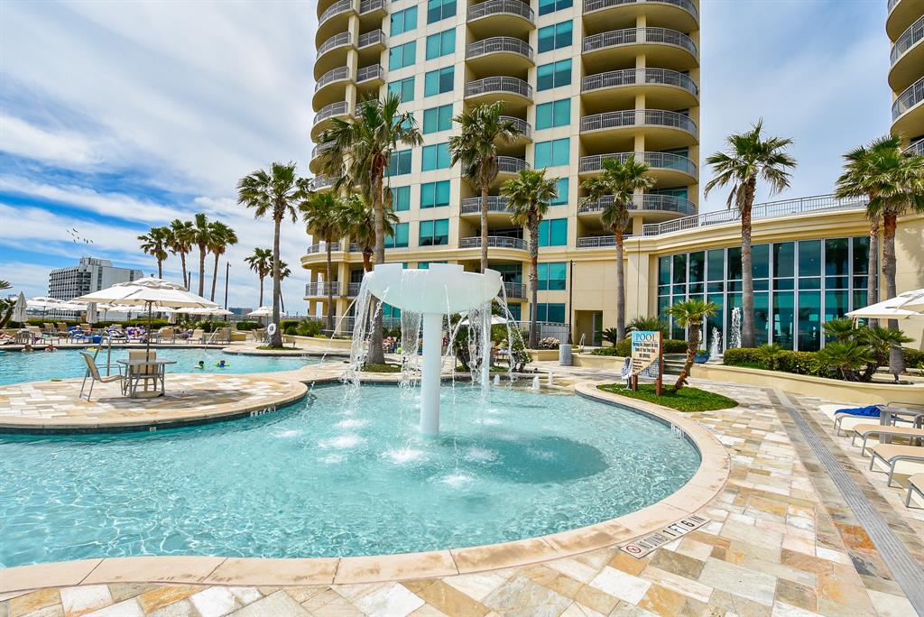 801 E Beach Drive, Galveston Photo