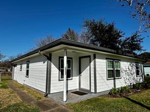 3242 1st, Texas City, TX, 77590