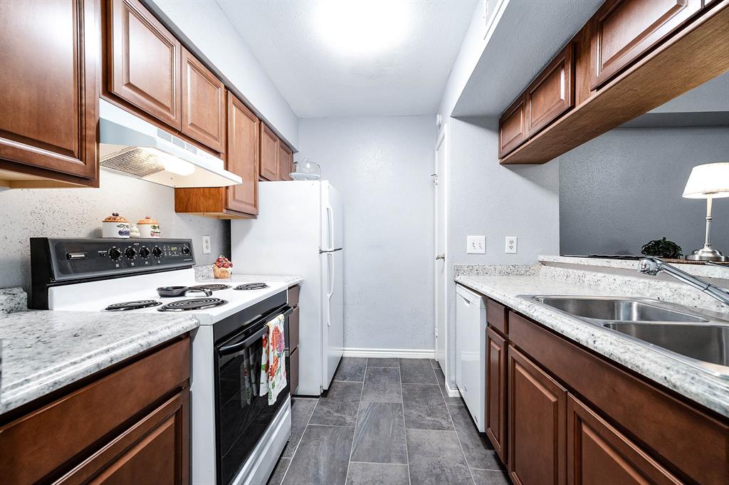 807 7600 Emmett F Lowry Expy Unit 807