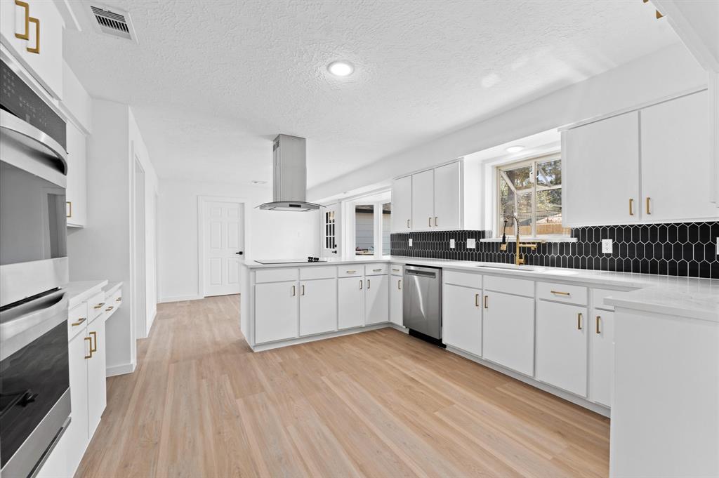 12019 Sleepy Pnes Dr