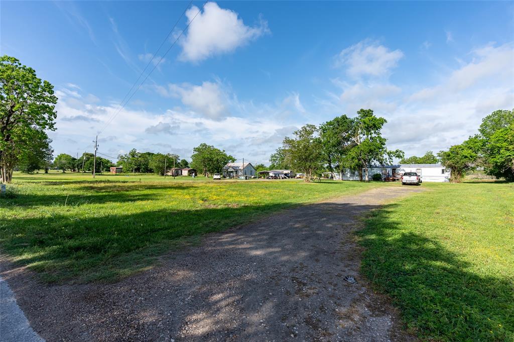 Love Road Fulshear, Texas 4.432 acres of prime real estate in the rapidly growing Fulshear area. The adjoining property to the left is also for sale, allowing the perfect opportunity to expand your possibilities! Surrounded by residential as well as retail developments, excellent and unlimited opportunity in one of the fastest growing areas in Texas!