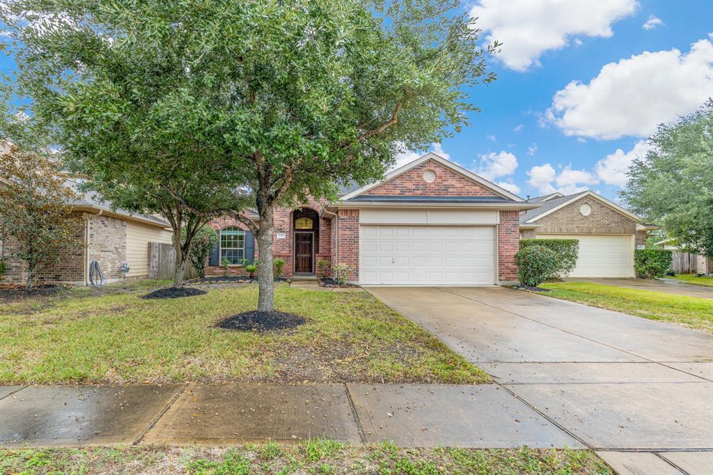 16911 Savannah Park Drive Cypress, Texas This 1.5 story home is ready for tenants! This home includes a study with double doors, dining area in kitchen, breakfast bar, family room is open to kitchen. Primary Bedroom is located at rear of the home. The Primary bathroom has 2 closets, separate shower, soaking tub and double vanity. Game Room is located upstairs. Great Location near schools, shopping and grocery stores.