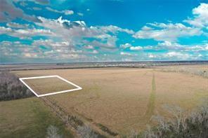 Less than 1/2 a mile from the future Grand Parkway Proposed route!  Unrestricted and secluded acres with private platted road access. Not in the flood zone.