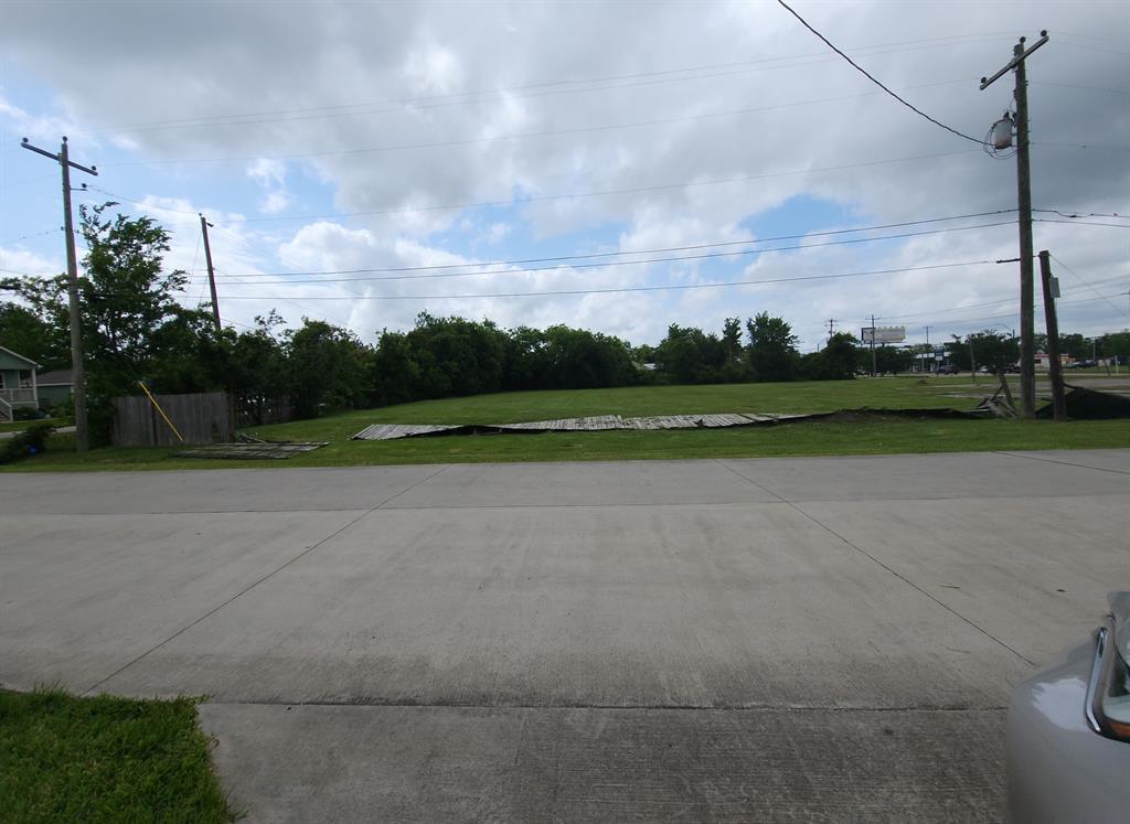 This property is basically level and ready for your development!  Almost an entire City block, with access on all four sides!  Multiple curb cuts are in place. 

Zoning is "AC" in City of Dickinson:  https://urldefense.proofpoint.com/v2/url?u=https-3A__online.encodeplus.com_regs_dickinson-2Dtx_doc-2Dviewer.aspx-23catid-2D8&d=DwMF-g&c=euGZstcaTDllvimEN8b7jXrwqOf-v5A_CdpgnVfiiMM&r=btLS-vuJAB0HW-i4TSvLTA6lLXTNVnJ_Ow8mkeba2r5TFulwMmxiNNxvf5GyuOdr&m=HIlfnB35c9y6T0GZdwMJzAT919wGUtIILwrqefc00O9AWMGKJSpQd2AvbN8LbhF_&s=tyZV_DE5w-4DMIPbetPE79UGiAfQaX0NWwAD1OEbyr4&e=