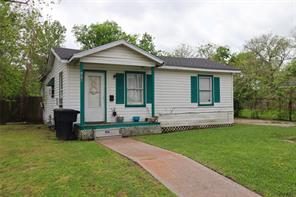 1819 19th, Nederland, TX, 77627