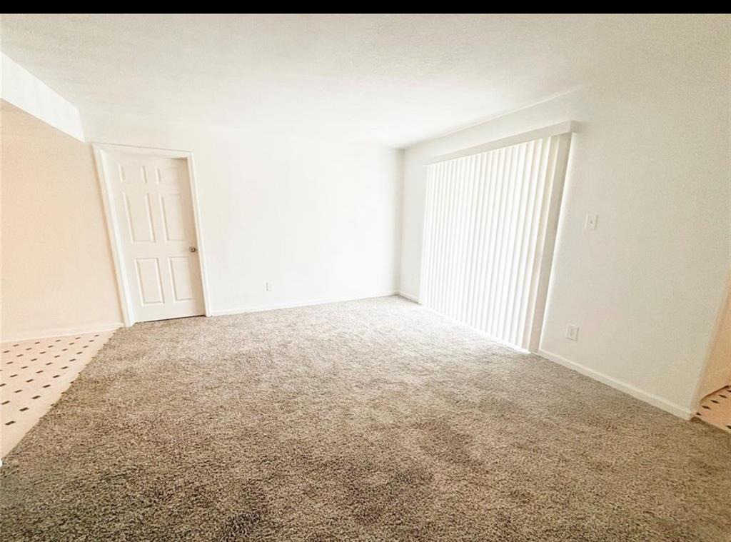 listing main picture