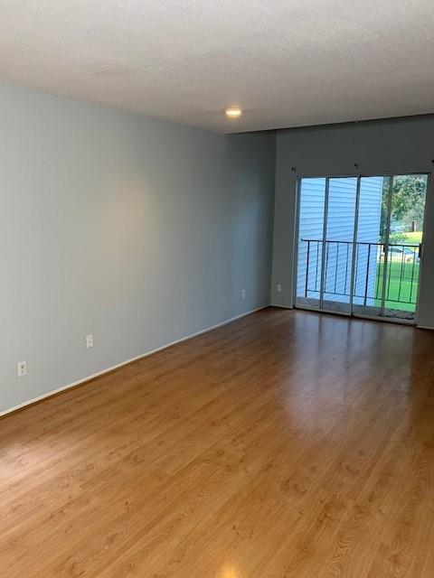 listing main picture