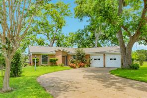 438 Wellshire, West Columbia, TX, 77486