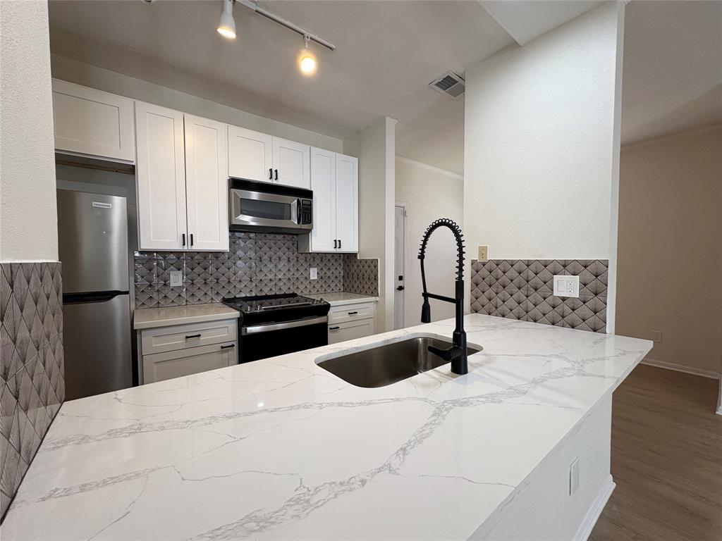Primary Photo for MLS#: 27256471