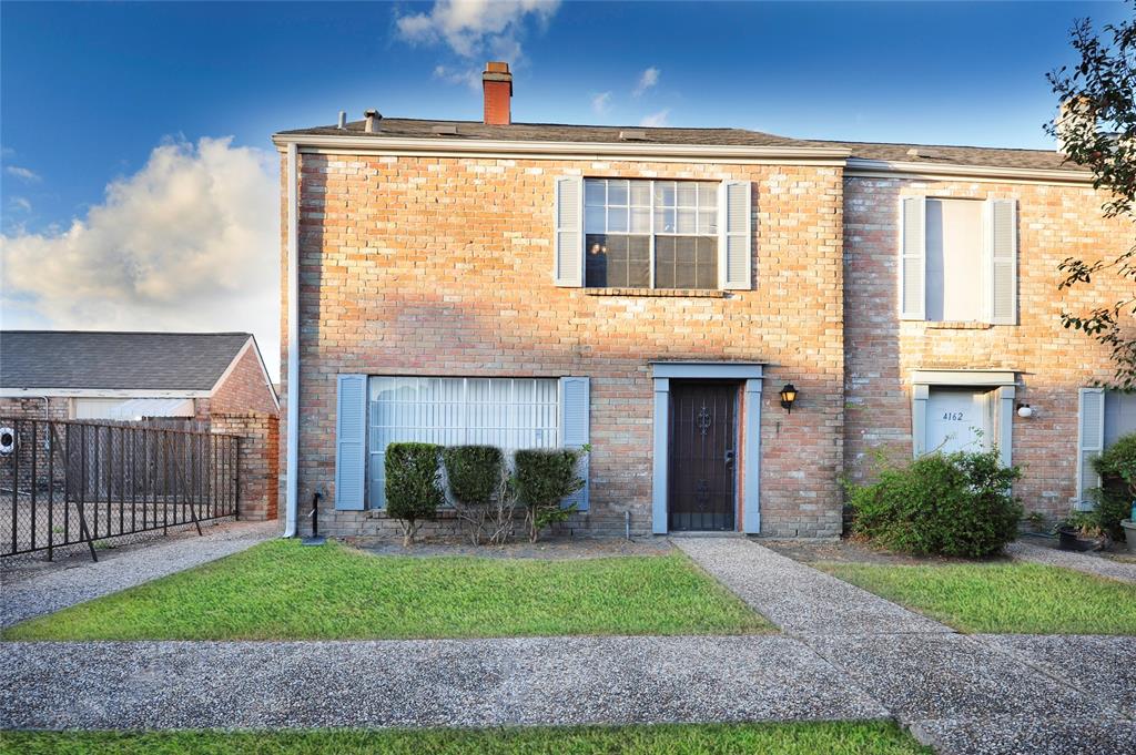 listing main picture