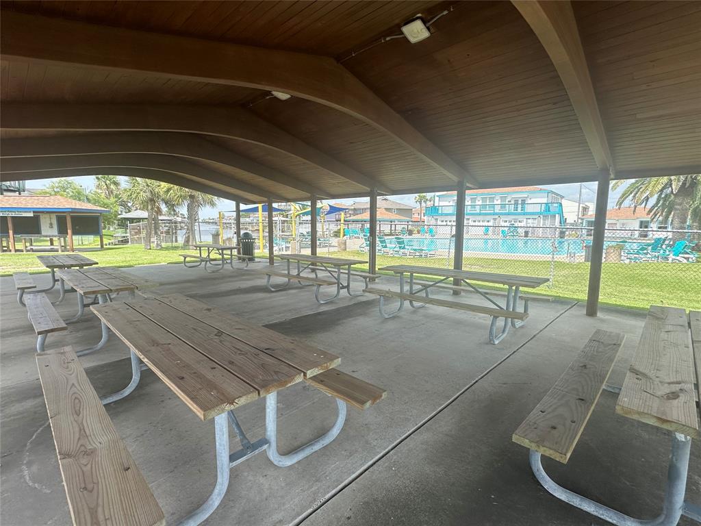 Neighborhood Park and Pool