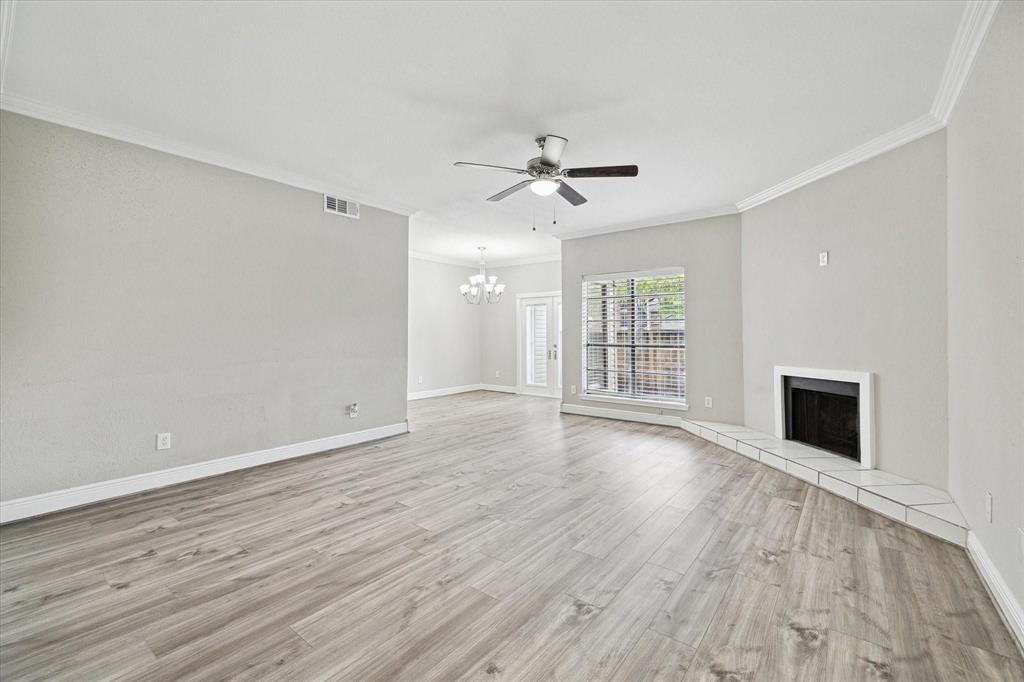 listing main picture