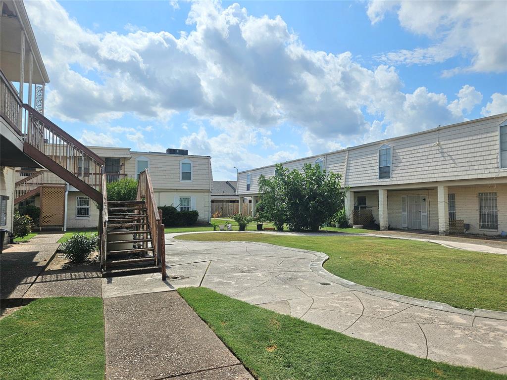 listing main picture