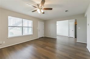 2546 Texas, Pearland, TX, 77581