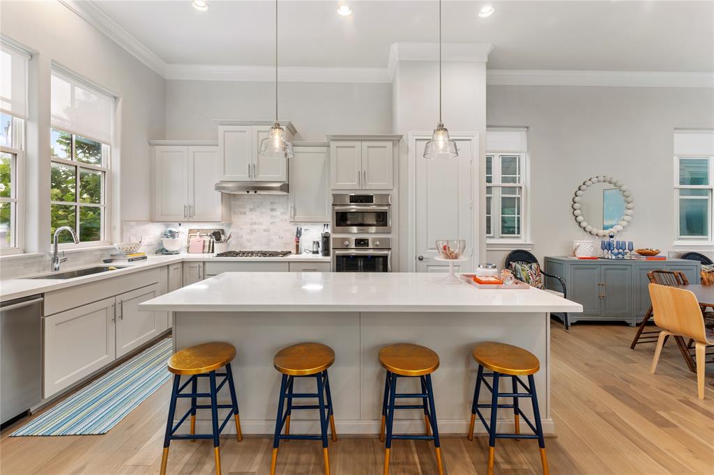 D 2218 Lou Ellen Ln D