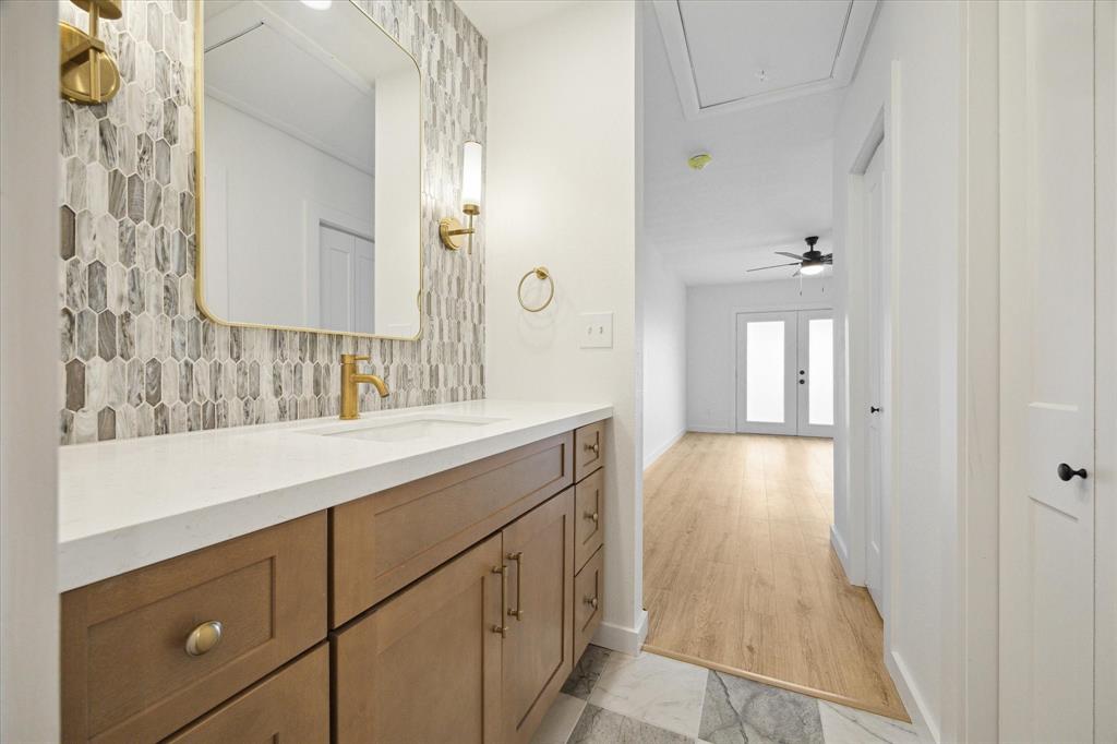 18 3300 Yorktown St Unit 18