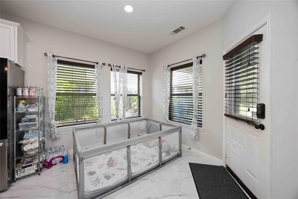 Breakfast room