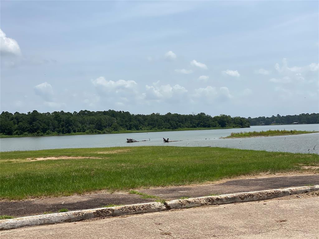 304 501 Bass Boat Vlg Unit 304  